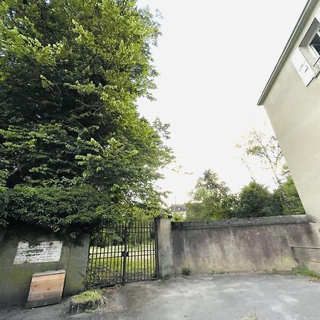 La Maisonnette Du Parc Le Creusot Eksteriør bilde